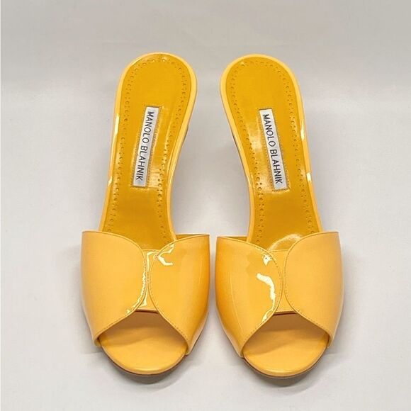 Manolo Blahnik Houramu 70MM Patent Leather Mules size 39 - Picture 4 of 13